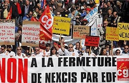 Pháp: Hàng chục nghìn người biểu tình phản đối chính sách khắc khổ 